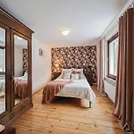 Cozy Holiday Home For 8 In Buellingen * 불랑쥬