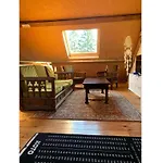 Cozy Holiday Home For 8 In Buellingen 불랑쥬