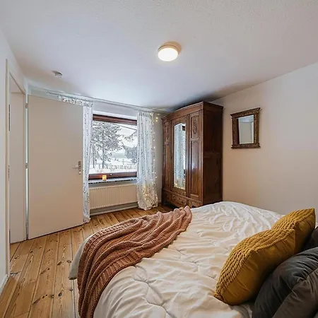 Cozy For 8 In *