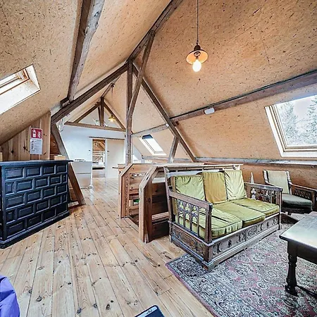 Σπίτι διακοπών Cozy For 8 In