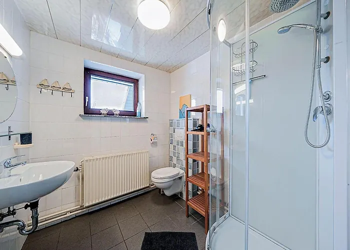 Cozy In Nature Fully Renovated In 2024 * ビューリンゲン