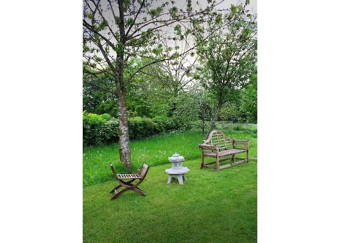 別荘 Cozy In Nature Fully Renovated In 2024 ビューリンゲン