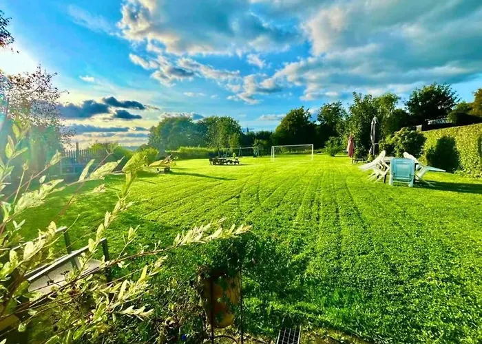 Cozy In Nature Fully Renovated In 2024 * ビューリンゲン